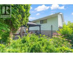 3343 HEMLOCK - 17