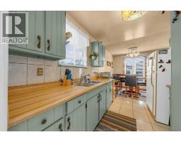 3343 HEMLOCK - 25