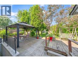 3343 HEMLOCK - 8