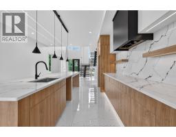 5325 HURON CHURCH LINE - 14