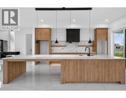 5325 HURON CHURCH LINE - 15