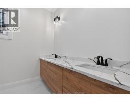 5325 HURON CHURCH LINE - 40