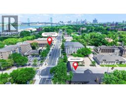 651 BROCK STREET - 18