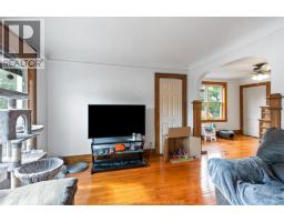 290 THOMPSON - 14