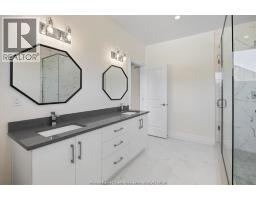 103 BAY STREET - 17