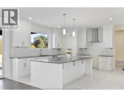 103 BAY STREET - 31