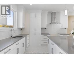 103 BAY STREET - 35