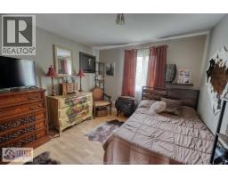 1277 CARDINAL CRESCENT - 23
