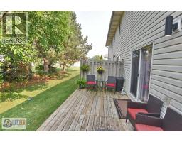 1277 CARDINAL CRESCENT - 38