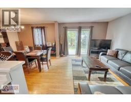 1277 CARDINAL CRESCENT - 8