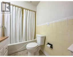 482 JOHN M ST - 22