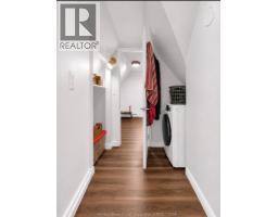 253 CURRY AVENUE - 7