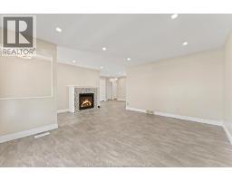 18 ELIZABETH CRESCENT - 10