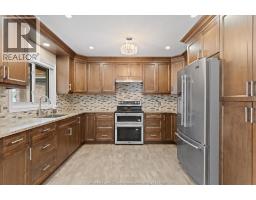 18 ELIZABETH CRESCENT - 15