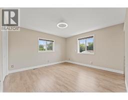 18 ELIZABETH CRESCENT - 19