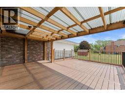 18 ELIZABETH CRESCENT - 29
