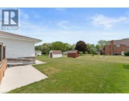 18 ELIZABETH CRESCENT - 31