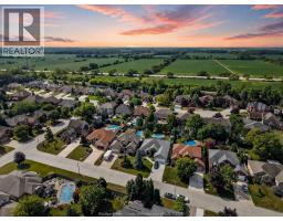 689 GEORGE KENNEDY WAY - 43
