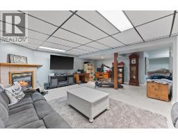 140 VICTORIA STREET South - 23