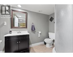 462 DORMAR DRIVE - 32