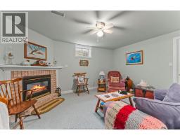 336 ROCKPORT - 23