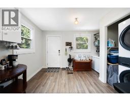 1032 Josephine AVENUE - 18