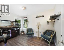 1032 Josephine AVENUE - 23