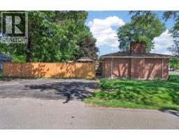 520 FRONT ROAD - 31