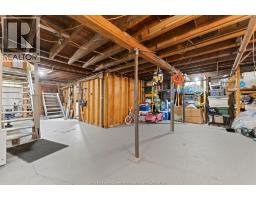 1409 GRANVILLE CRESCENT - 32