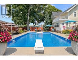 1409 GRANVILLE CRESCENT - 35