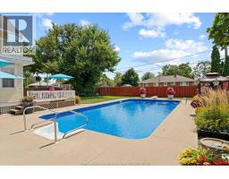1409 GRANVILLE CRESCENT - 36