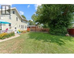 1409 GRANVILLE CRESCENT - 39