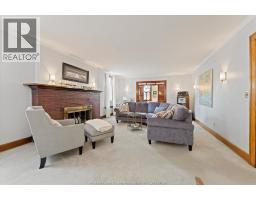 1409 GRANVILLE CRESCENT - 9