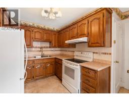 2279 Lillian AVENUE - 33
