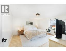 1092 MONMOUTH - 19