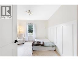 1092 MONMOUTH - 20