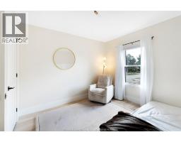 1092 MONMOUTH - 21