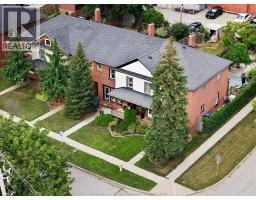 1092 MONMOUTH - 28