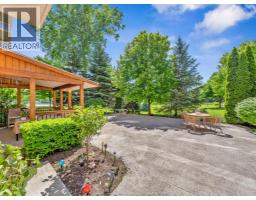 315 VILLAGE GROVE DRIVE UnitNo. 505 - 15