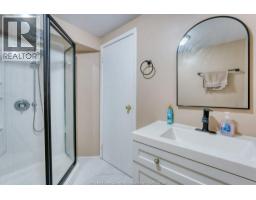 2338 Northway AVENUE - 33