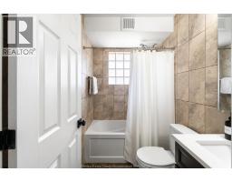 735 Lounsborough - 17