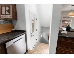 735 Lounsborough - 22