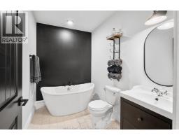 1677 HUFFMAN ROAD - 36