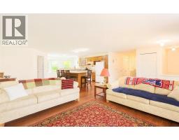761 East West ROAD - 12