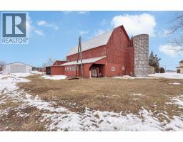 3477 NORTH MALDEN ROAD - 33