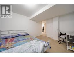 686 MCKAY AVENUE - 24