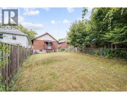 686 MCKAY AVENUE - 30