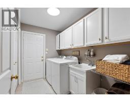606 GEORGE KENNEDY WAY - 19