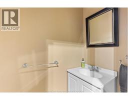 606 GEORGE KENNEDY WAY - 26