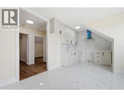 435 CARON AVENUE - 23